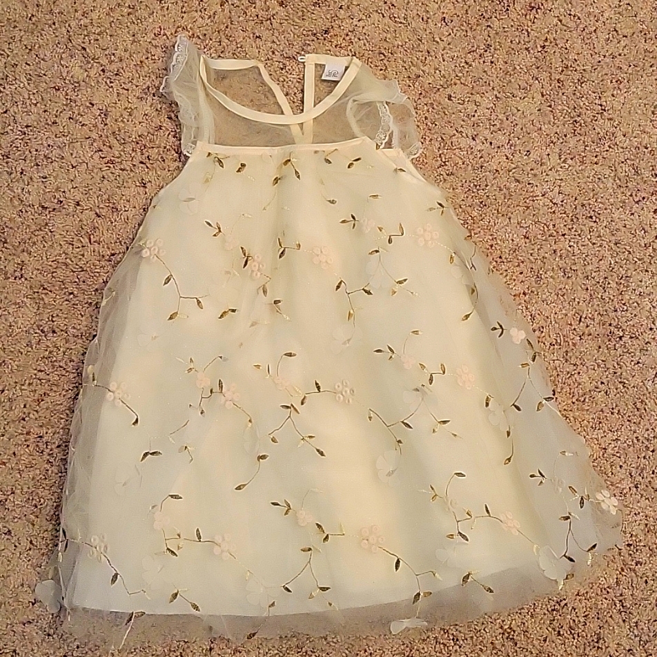 Ma Ka Duo Duo Dress
